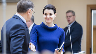 Bronislovas Matelis, Monika Navickienė