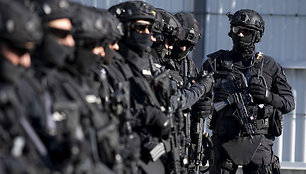 Lietuvos policijos antiteroristinių operacijų rinktinės „Aras“ šaudyklos bei treniruočių bazės atidarymo ceremonija