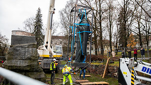 Vilniuje nukeltas Petro Cvirkos paminklas