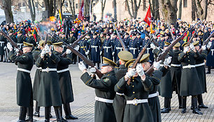 Trijų Baltijos valstybių – Lietuvos, Latvijos ir Estijos – vėliavų pakėlimo ceremonija