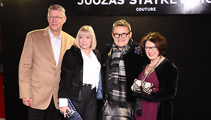 Kadenciją baigęs Latvijos prezidentas Valdis Zatleras su žmona Lilita (pora kairėje), Aleksandras Vasiljevas ir Žana Dubska