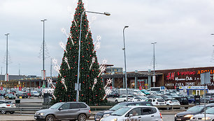 Kalėdų eglė prie Vilniaus „Akropolio“