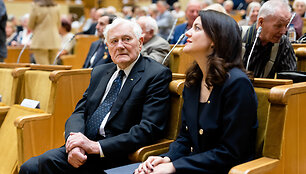 Valdas Adamkus, Monika Navickienė