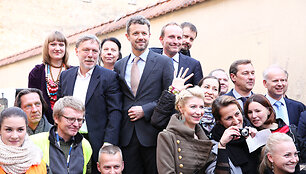  Užupio respublikos konstitucijos danų kalba atidengimo akimirka
