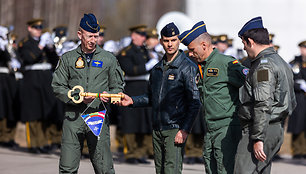 Simbolinio Baltijos oro erdvės rakto perdavimo ceremonija pažyminti NATO oro policijos misijos Baltijos šalyse 20-metį.