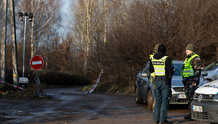 Policija dronu filmavo vietą, kurioje nukrito lėktuvas