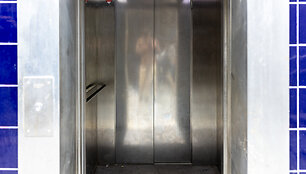 Liftas požeminėje perėjoje prie Europos aik&scaron;tės