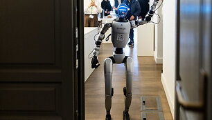 Robotas 15min redakcijoje