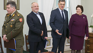 Vytautas Jonas Žukas, Juozas Olekas, Algirdas Butkevičius ir Loreta Graužinienė
