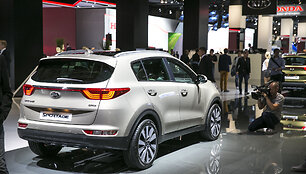 KIA stendas Frankfurto automobilių parodoje