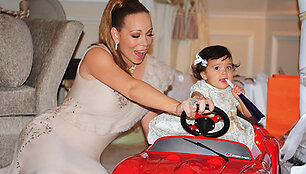 Mariah Carey su dukra Monroe 