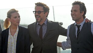 Scarlett Johansson, Robertas Downey jaunesnysis ir Markas Ruffalo