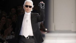 &bdquo;Chanel&ldquo; kolekcijos dizaineris Karlas Lagerfeldas