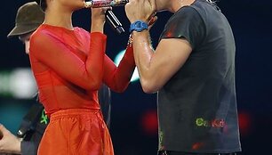 Rihanna ir Chrisas Martinas i&scaron; &bdquo;Coldplay&ldquo;