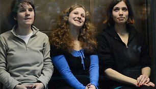 &bdquo;Pussy Riot&ldquo; merginos Maskvos teisme