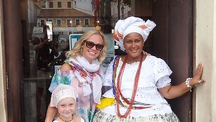 Ingrida Martinkėnaitė su dukra Marija Brazilijoje