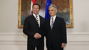 Arnoldas Schwarzeneggeris ir Austrijos kancleris Werneris Faymannas