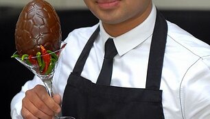 Asadas Khanas ir a&scaron;triausias pasaulyje velykinis kiau&scaron;inis