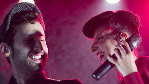 &bdquo;Parov Stelar Band&ldquo; koncerto akimirka