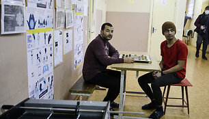 Migrantai Kybartų užsieniečių registracijos centre