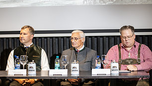 Marius Horbačauskas, Luitpold von Bayern, Florian Schroder