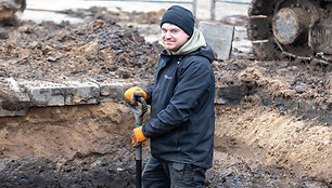 Archeologiniai kasinėjimai Kauno Rotušės aikštėjė