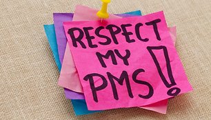 Užrašas: "Gerbk mano PMS!"