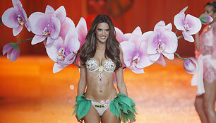 Supermodelis Alessandra Ambrosia &bdquo;Victoria's Secret&ldquo; pasirodyme Niujorke