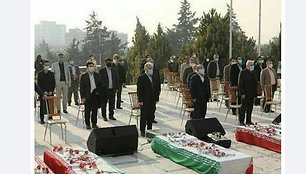 Irano generolui Qasemui Soleimani pagerbti skirta ceremonija įkvėpė melagienai, esą pandemija paskelbta be reikalo.