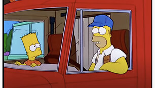 Socialiniuose tinkluose prisiminta &bdquo;Simpsonų&ldquo; serija, kurioje Homeris tapo vilkiko vairuotoju