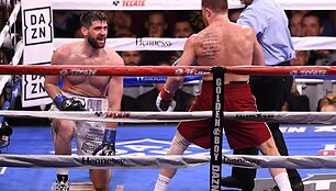 Canelo Alvarezas &ndash; Rocky Fieldingas