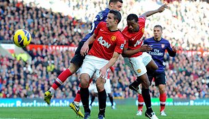 Robinas van Persie ir Patrice'as Evra