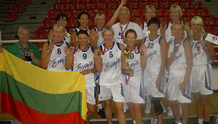 &bdquo;Svaja&ldquo; tapo pasaulio veteranų krep&scaron;inio čempionato čempionėmis
