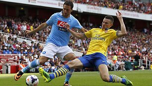 Gonzalo Higuanas ir Laurentas Koscielny 