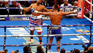 Tony Bellew nugalėjo Davidą Haye