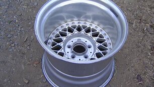 Aukcione parduodamas BBS ratlankis