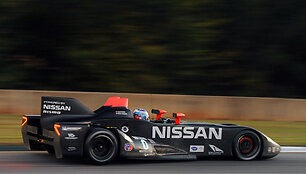 &bdquo;Nissan DeltaWing&ldquo; lenktynių trasoje