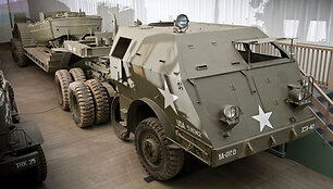 &bdquo;Dragon Wagon&ldquo; tankų transporteris