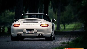 Perdarytas &bdquo;Porsche 911&ldquo; kabrioletas