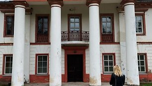 Raguvėlės dvaras ir jo aplinka