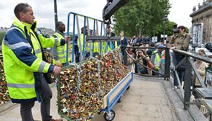 Pont des Arts tiltas Paryžiuje
