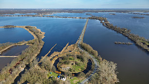 Olandų vandens gynybinė linija