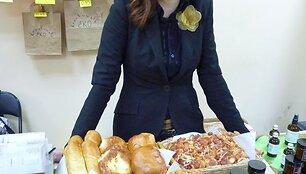 Neringa Mila&scaron;iūtė ekologi&scaron;kų produktų krautuvėlėje prekiauja ir &scaron;viežiomis bandelėmis