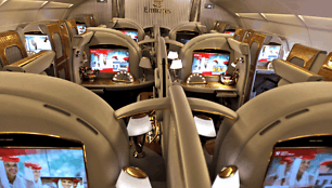 Taip atrodė sena pirmoji klasė &bdquo;Emirates Airline&ldquo;