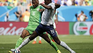 Johnas Obi Mikelis ir Paulas Pogba