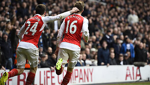 Hectoras Bellerinas ir Aaronas Ramsey