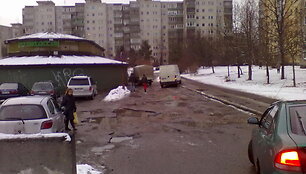 Duobės kelyje