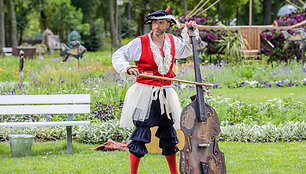 Pakruojo dvaro Vasaros gėlių festivalis