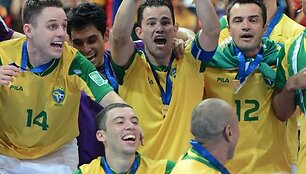Brazilijos salės futbolo rinktiėn tapo pasaulio čempionate.
