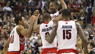 &bdquo;Toronto Raptors&ldquo; krep&scaron;ininkai po a&scaron;tuonerių tarpusavio pralaimėtų mačų galiausiai įveikė &bdquo;Trail Brlazers&ldquo;